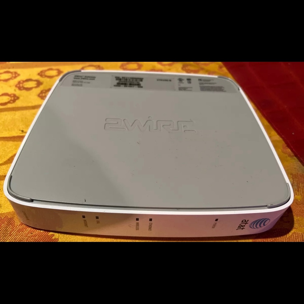 AT&T 2Wire 2701HG-B High Speed Internet DSL Wireless Gateway Modem Router WiFi
